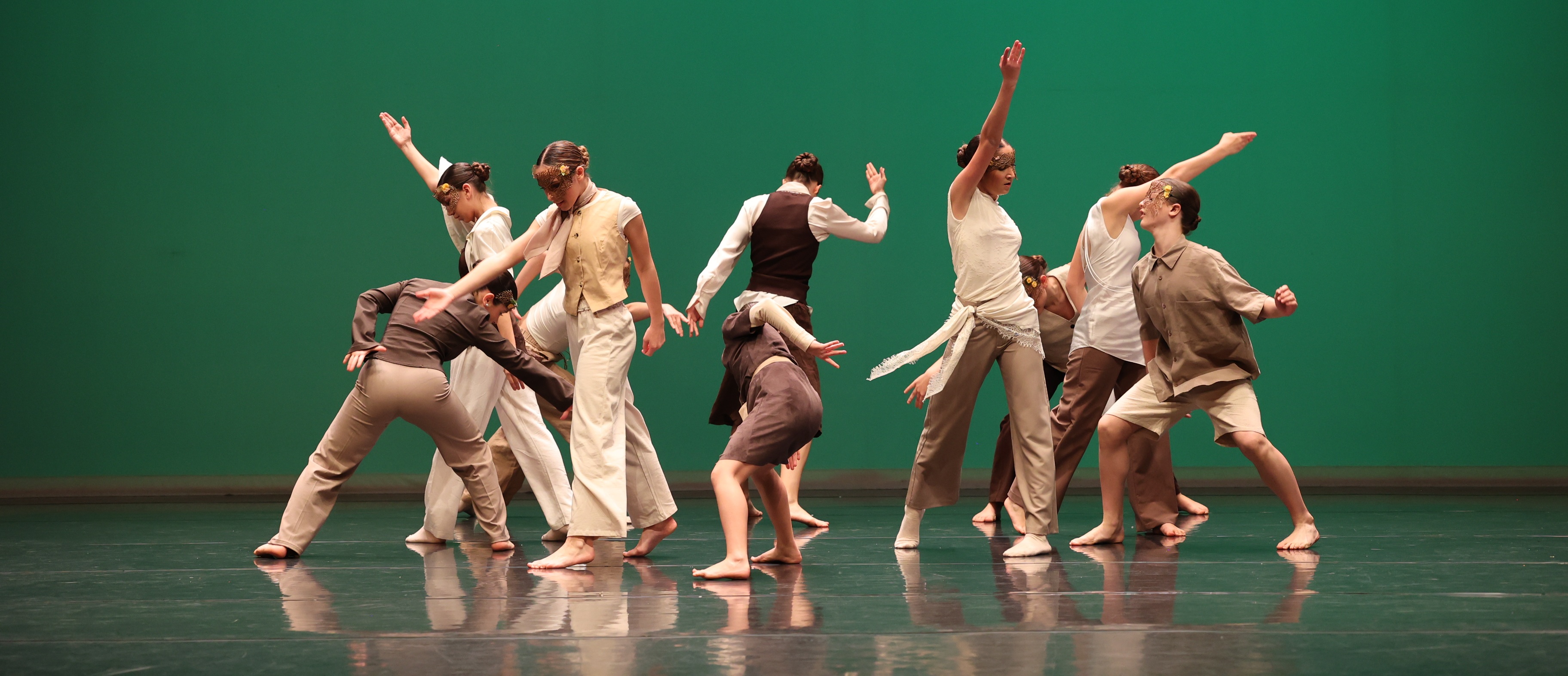 Bailarines de kdansa